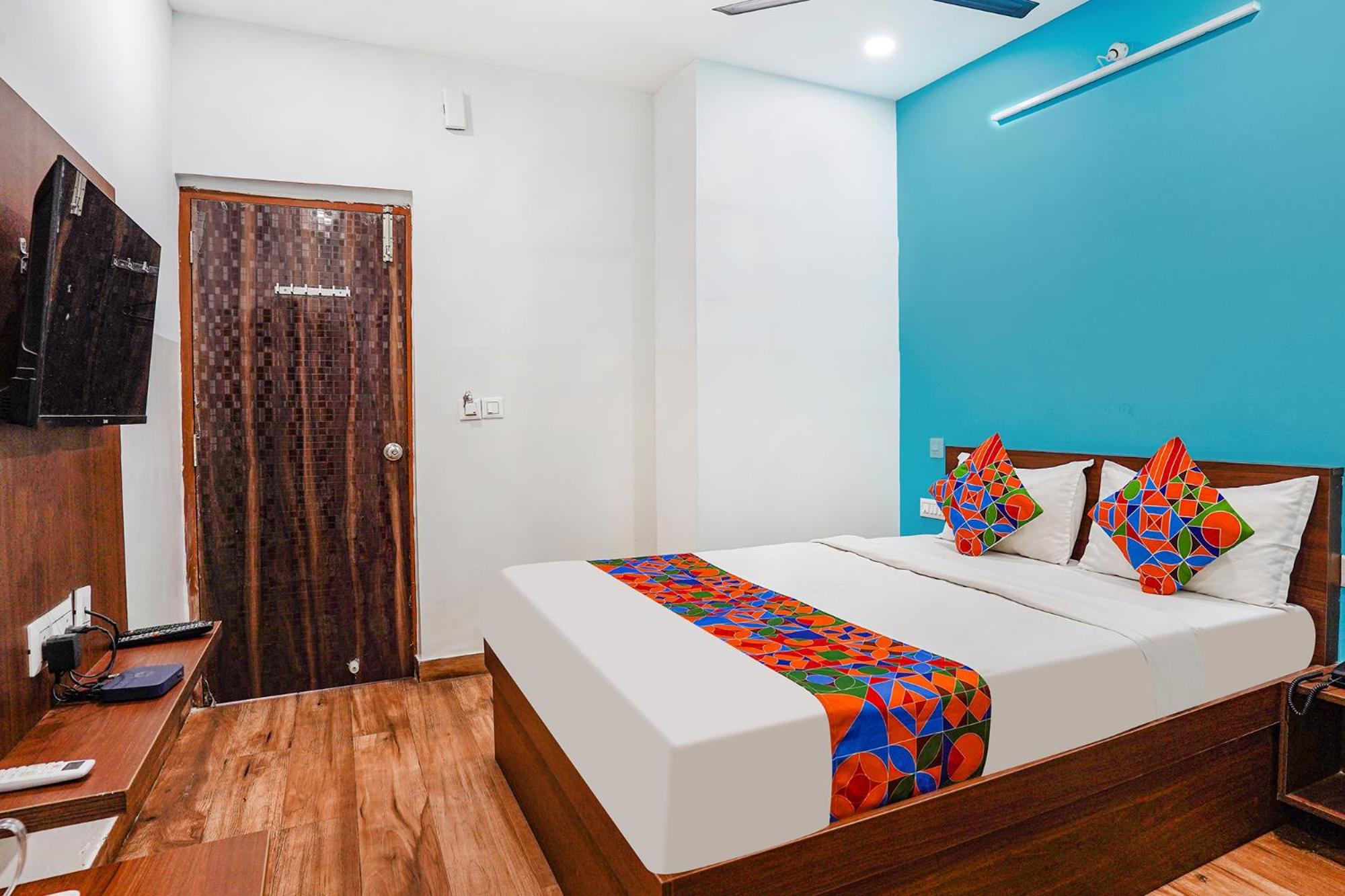 Fabhotel Rlv Green Palace - Nr Kengeri Satellite Town Bangalore Buitenkant foto
