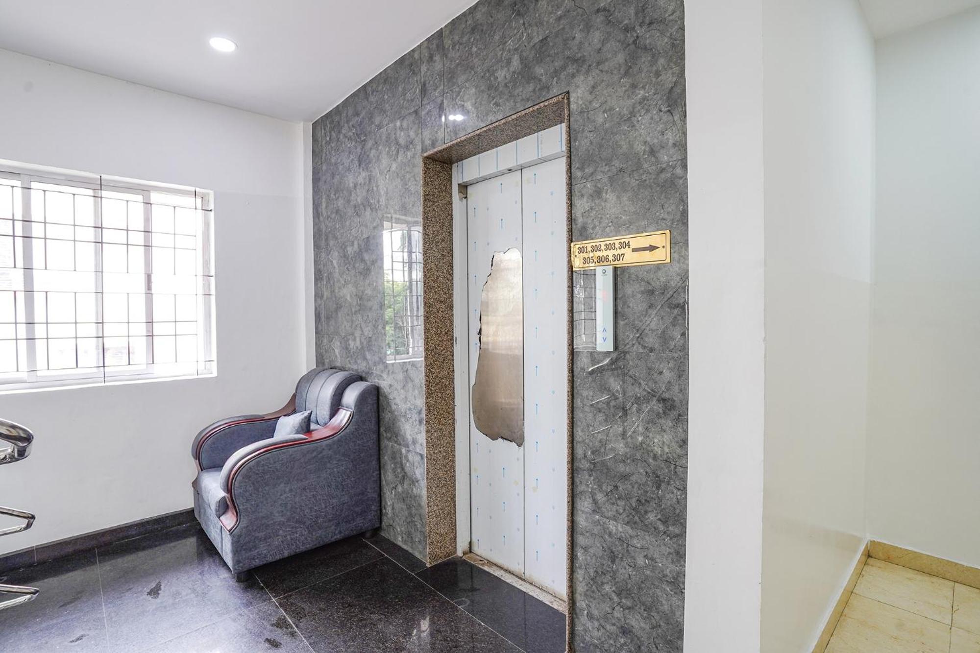 Fabhotel Rlv Green Palace - Nr Kengeri Satellite Town Bangalore Buitenkant foto
