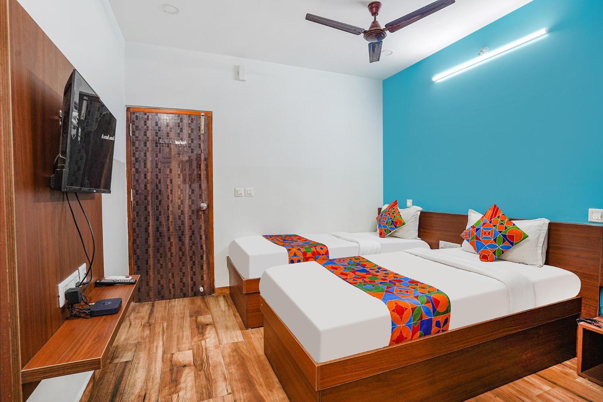 Fabhotel Rlv Green Palace - Nr Kengeri Satellite Town Bangalore Buitenkant foto