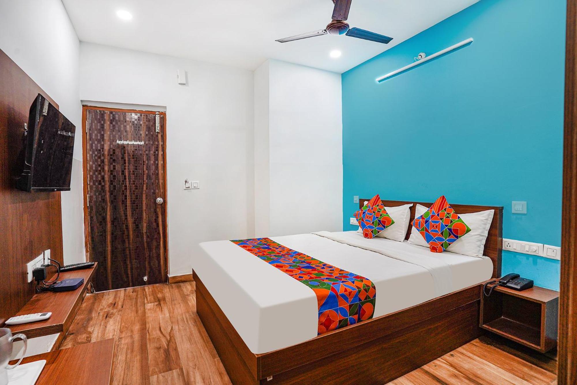 Fabhotel Rlv Green Palace - Nr Kengeri Satellite Town Bangalore Buitenkant foto