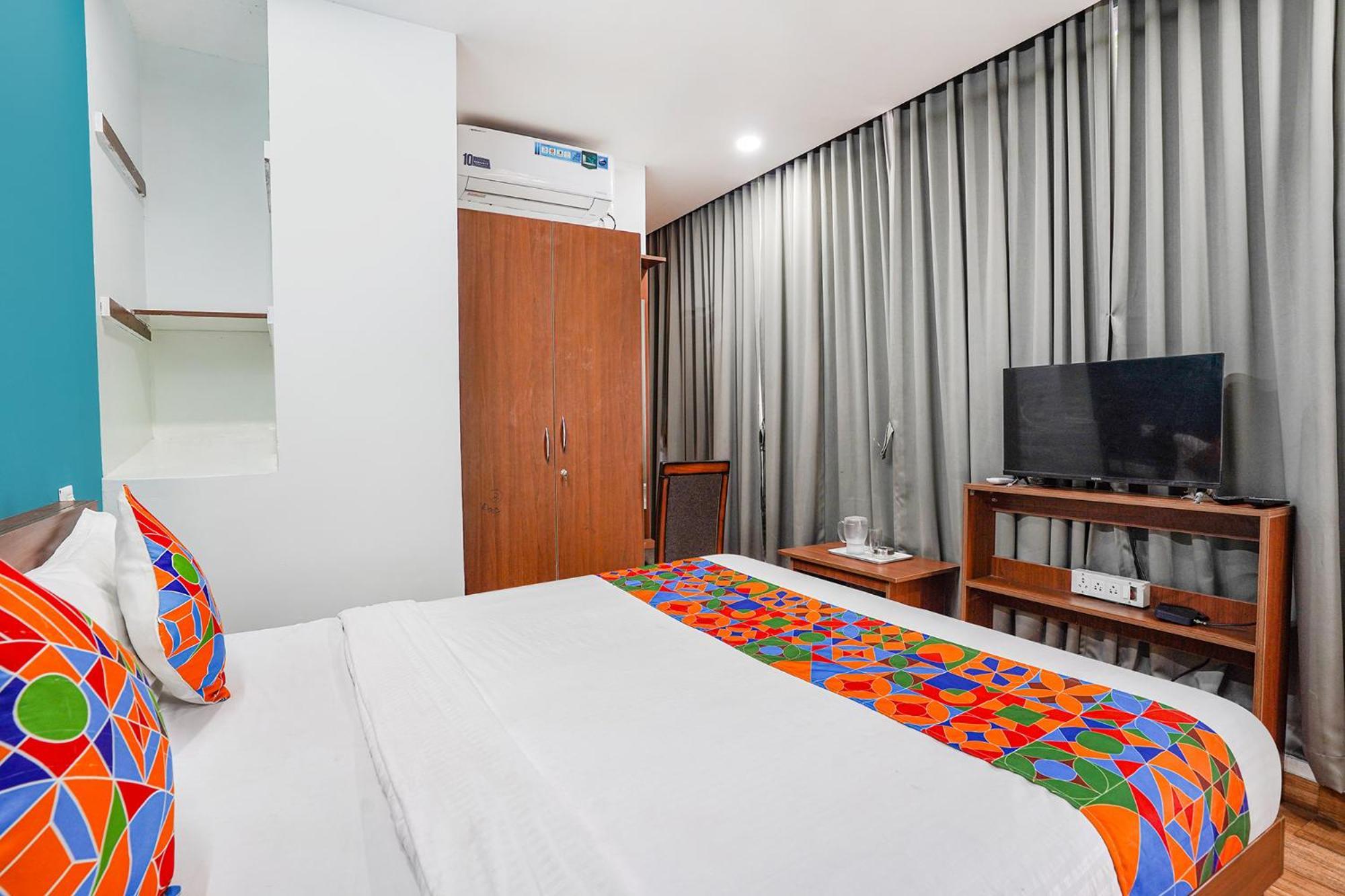 Fabhotel Rlv Green Palace - Nr Kengeri Satellite Town Bangalore Buitenkant foto