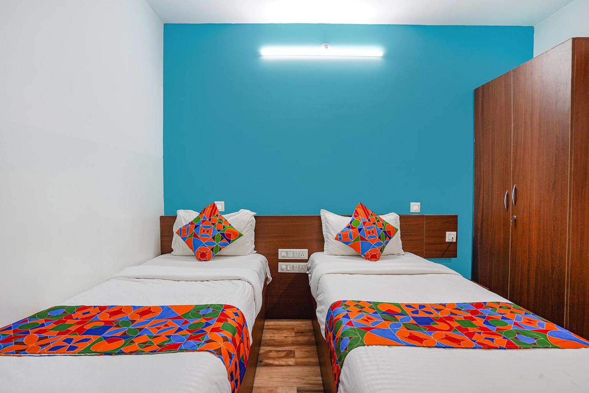 Fabhotel Rlv Green Palace - Nr Kengeri Satellite Town Bangalore Buitenkant foto